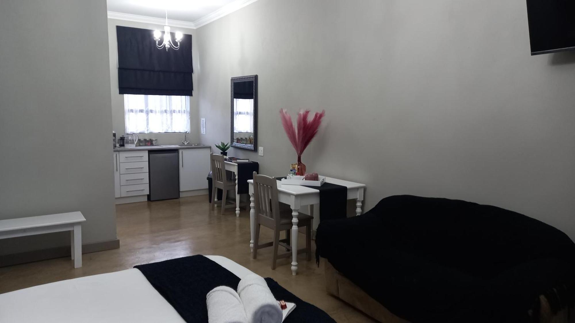 Deo Resta Guest Lodge Piet Retief ภายนอก รูปภาพ